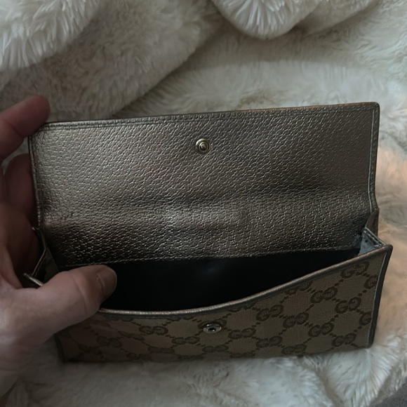 GUCCI Flap/Snap wallet GG Canvas leather trim authentic snap are tight - Picture 4 of 12
